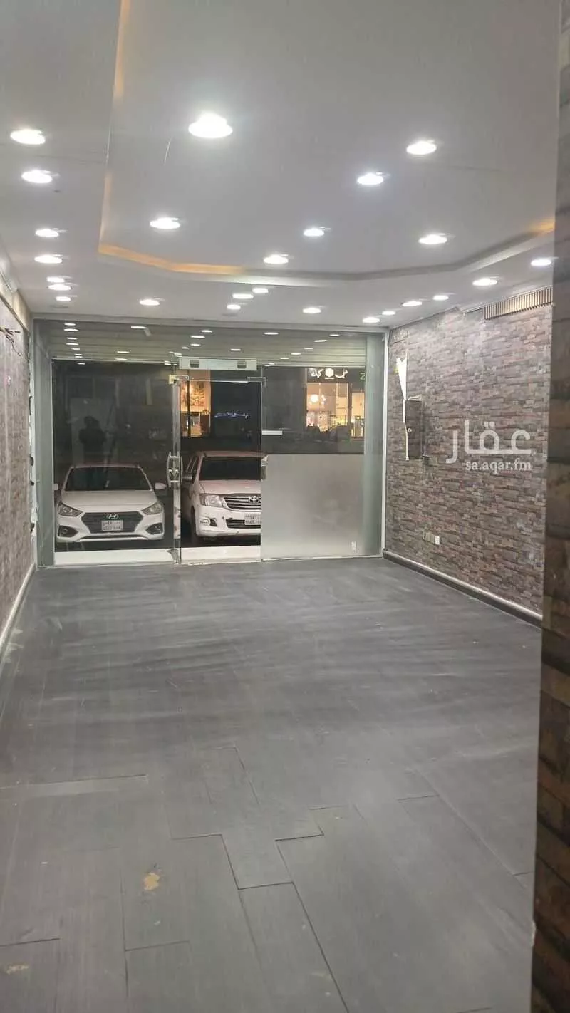 مكتب 900 م² في الفلاح 5