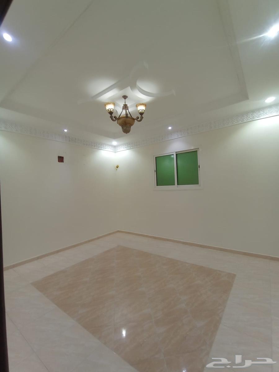 شقة 3 غرف في المونسية 8