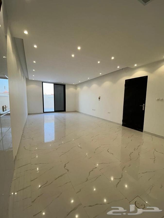 شقة 3 غرف في الرمال 2