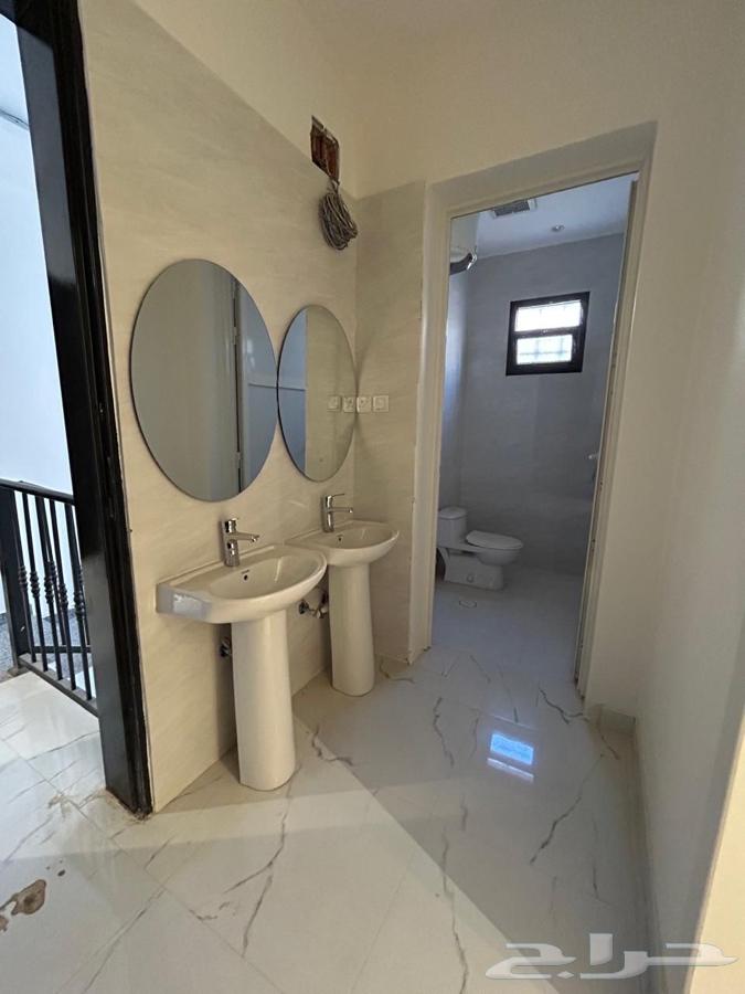 شقة 3 غرف في الرمال 4