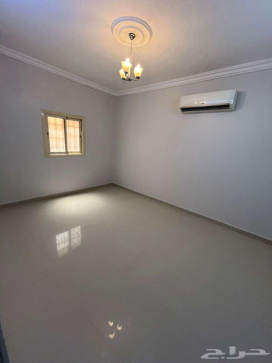 شقة 3 غرف في العارض 8