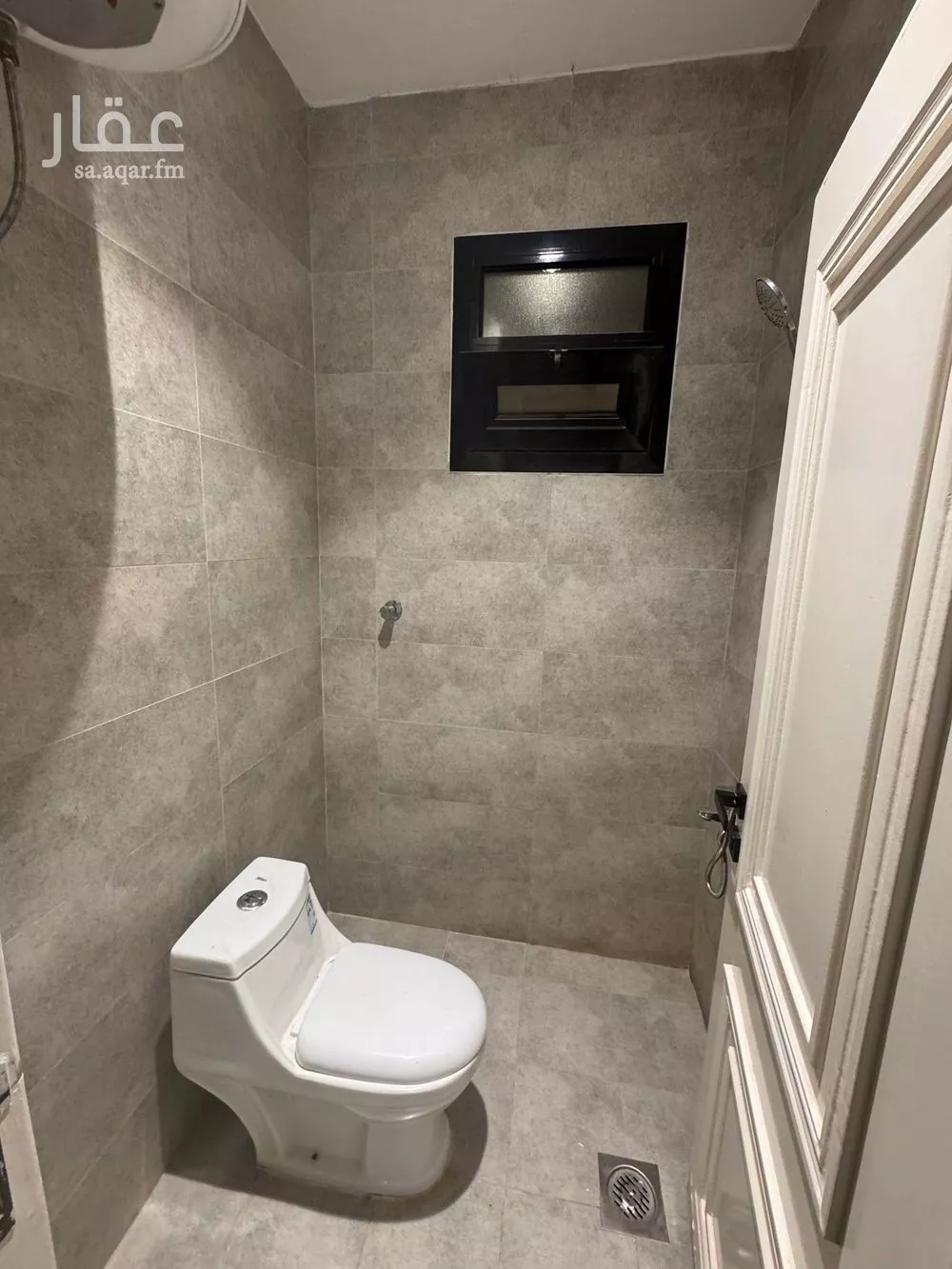 3 bedroom floor in Al Yarmouk 3