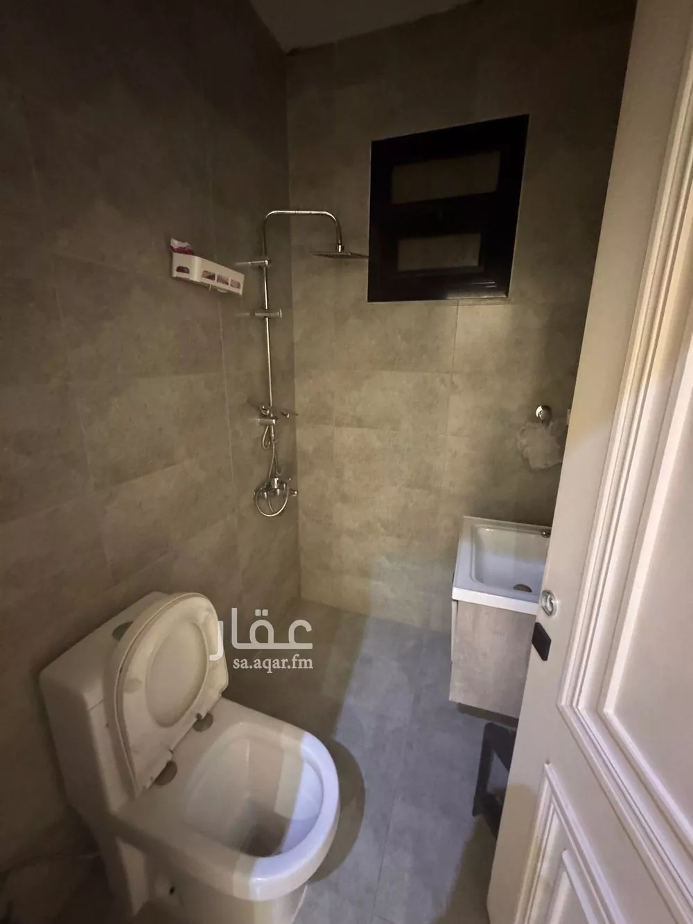3 bedroom floor in Al Yarmouk 5