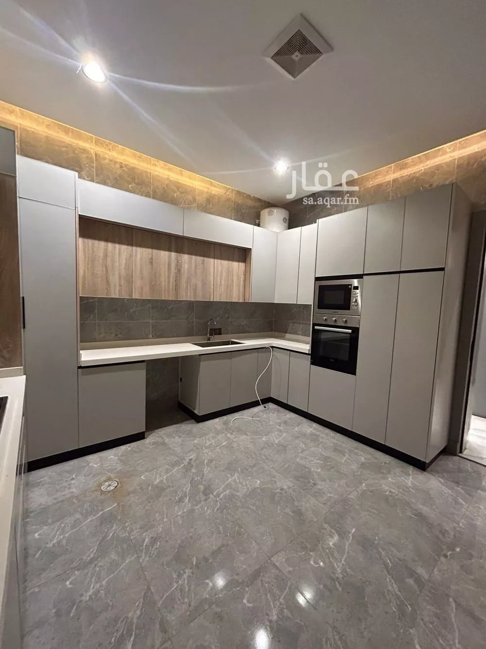 دور 5 غرف في عكاظ 26