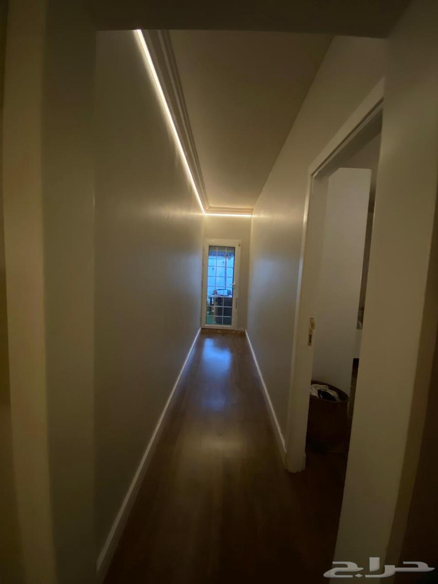 شقة 4 غرف في الملقا 5