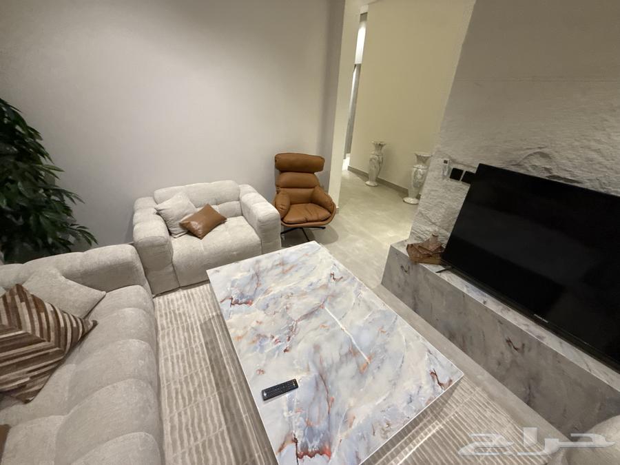 شقة 2 غرف في الرمال 10