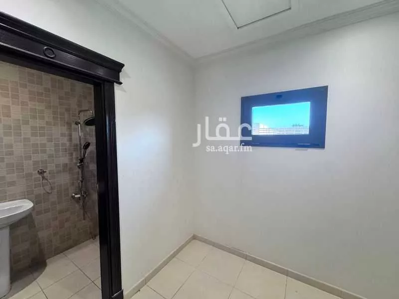 فيلا 5 غرف في الروضة 15