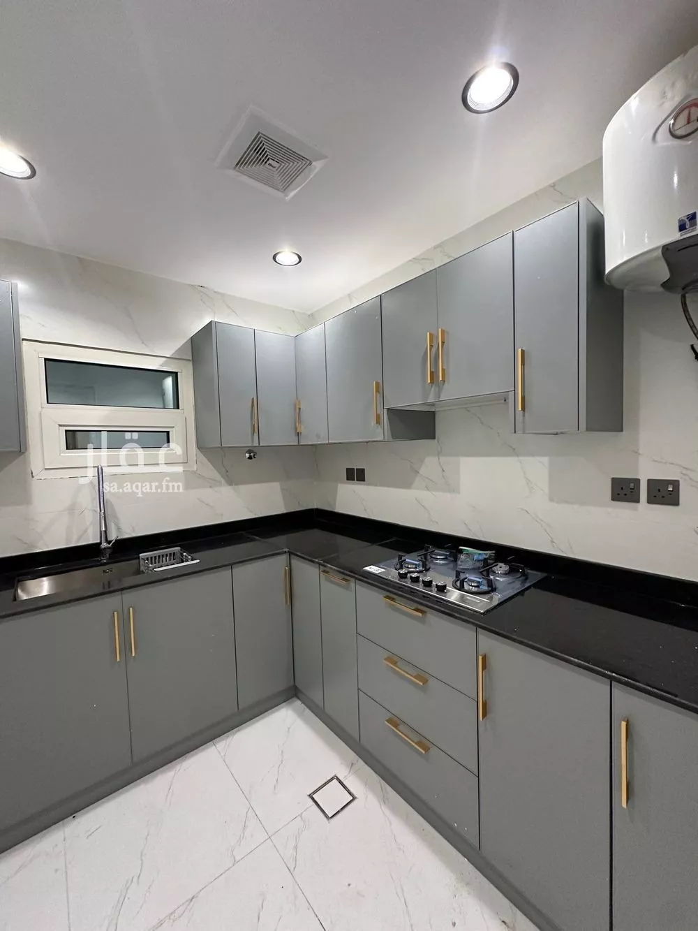 2 bedroom apartment in Al Murooj 4