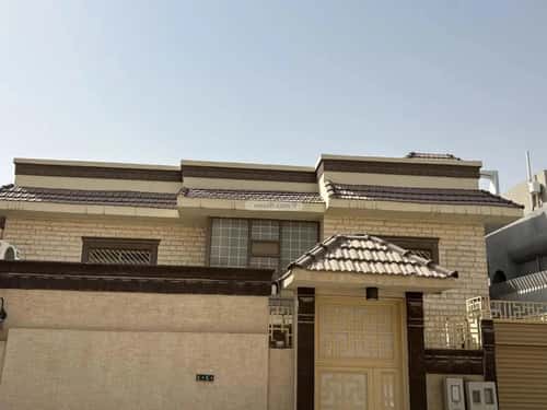 فيلا 5 غرف في العليا 3