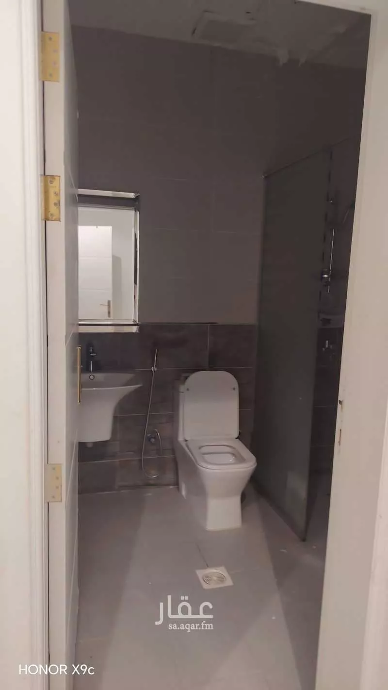 شقة 6 غرف في الحمدانية 11