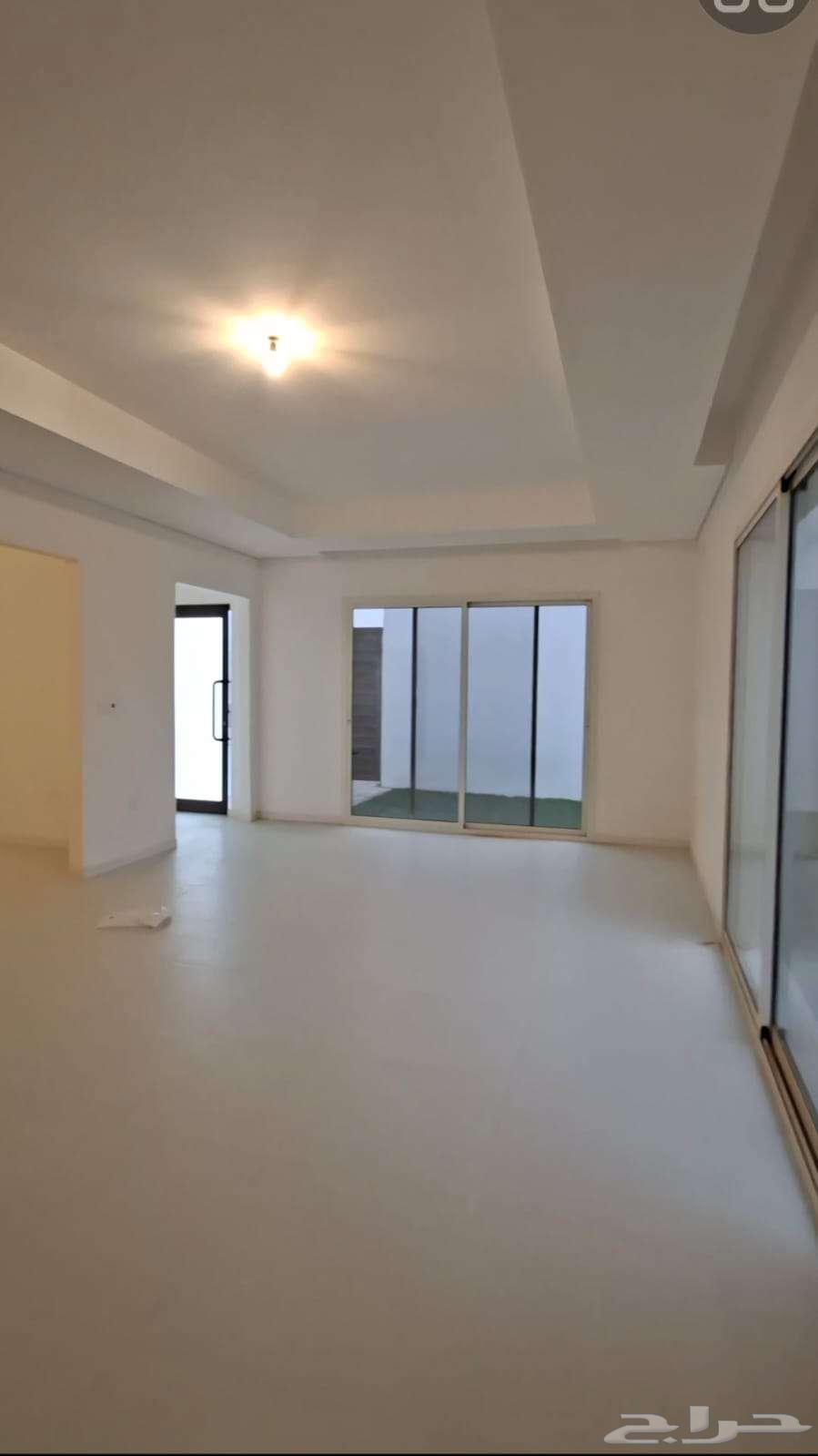 فيلا 4 غرف في الفاروق 17