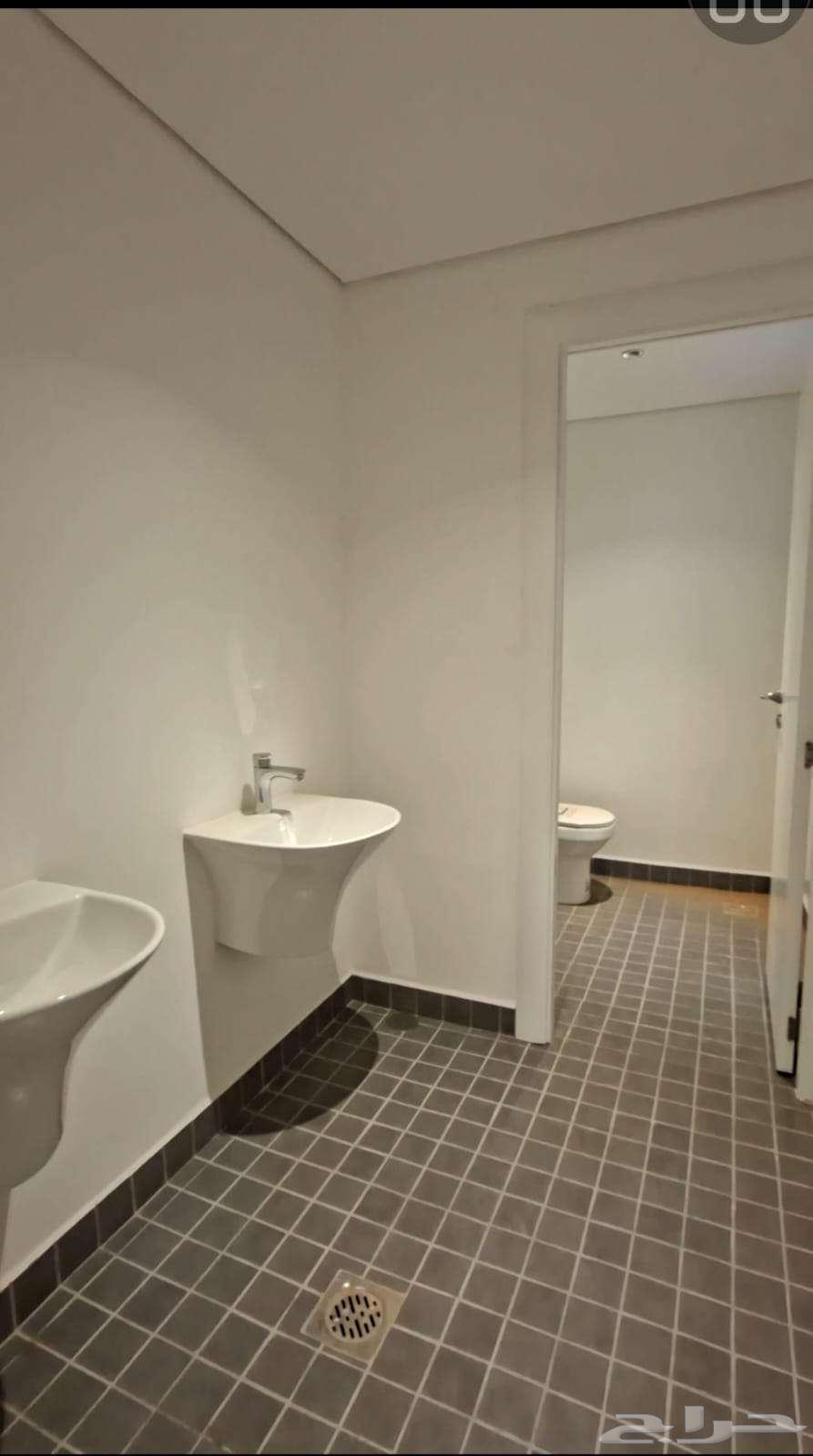 فيلا 4 غرف في الفاروق 18