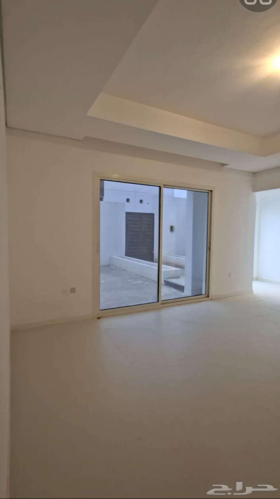 فيلا 4 غرف في الفاروق 23