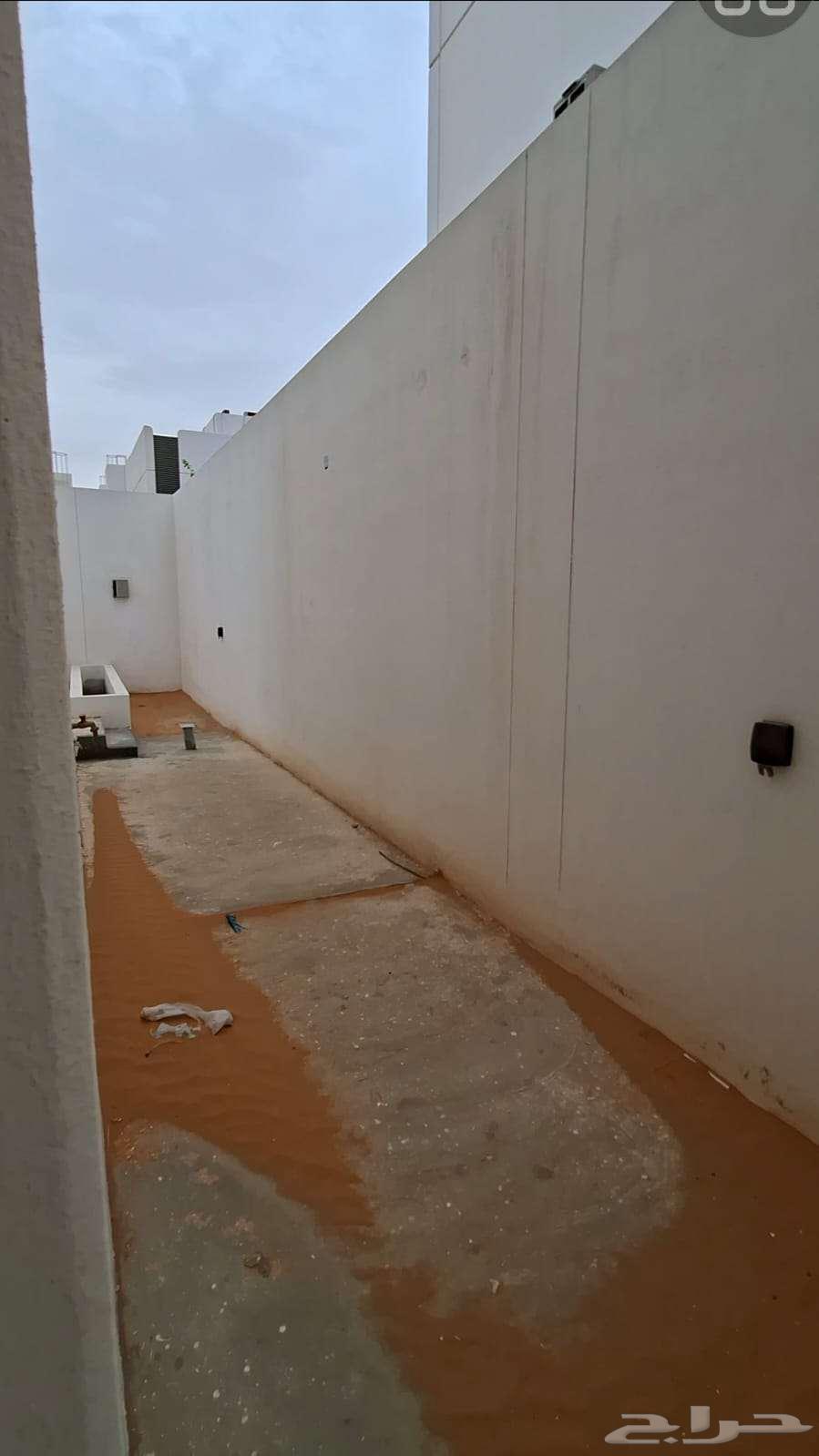 فيلا 4 غرف في الفاروق 26