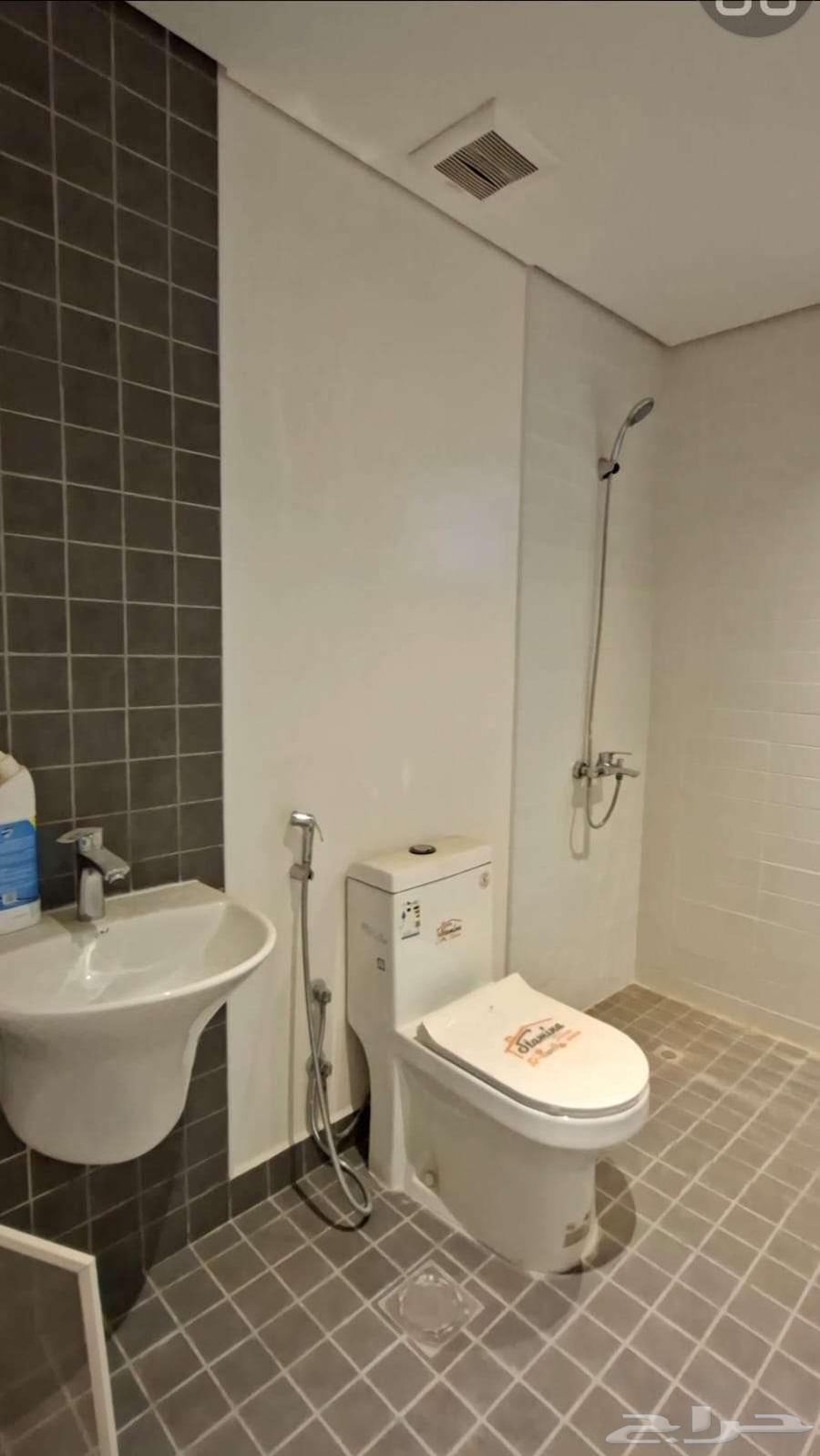 فيلا 4 غرف في الفاروق 37