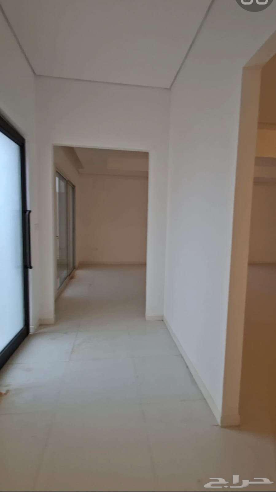 فيلا 4 غرف في الفاروق 9