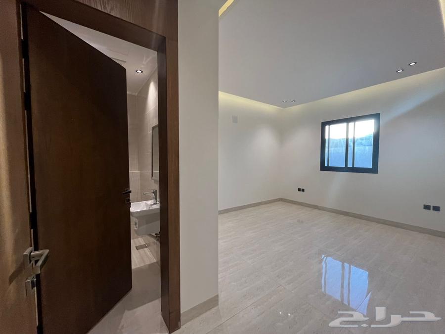 8 bedroom villa in Al Mahdiyyah 17
