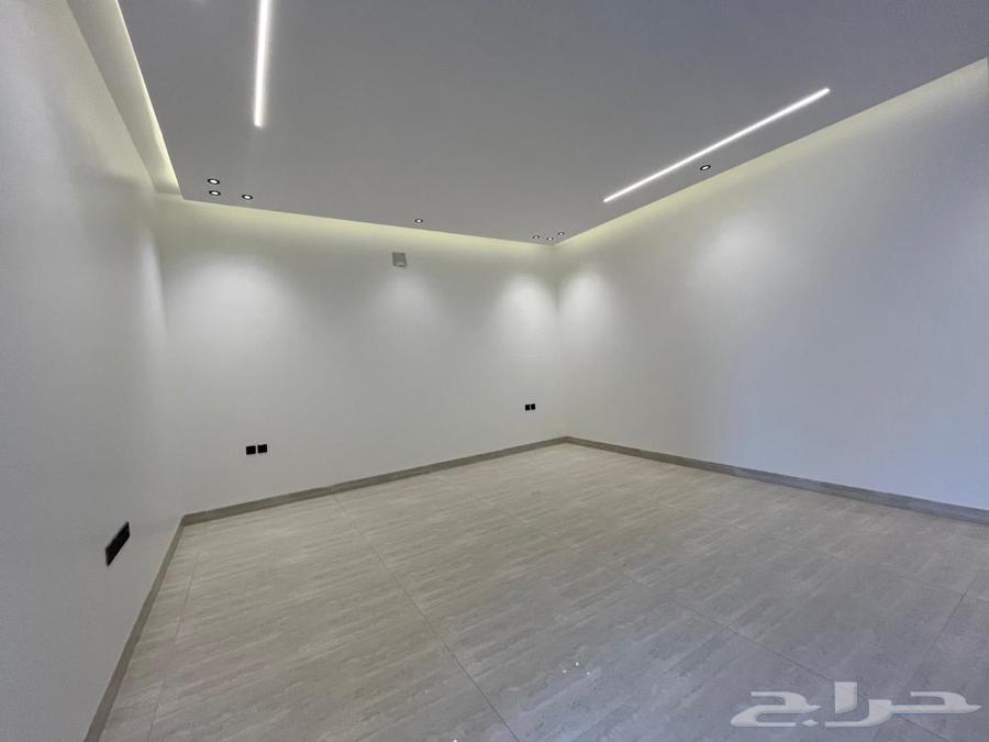 8 bedroom villa in Al Mahdiyyah 4