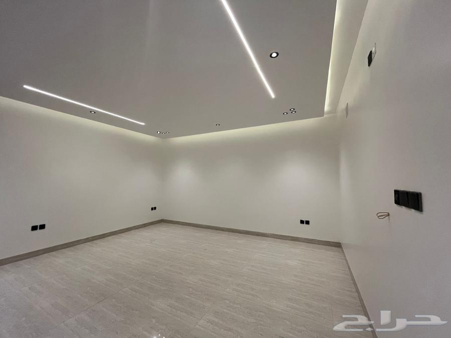 8 bedroom villa in Al Mahdiyyah 9