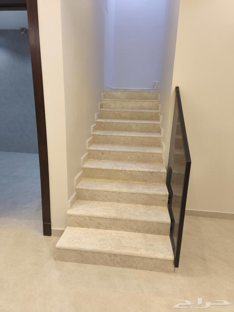 فيلا 4 غرف في الصفا 9