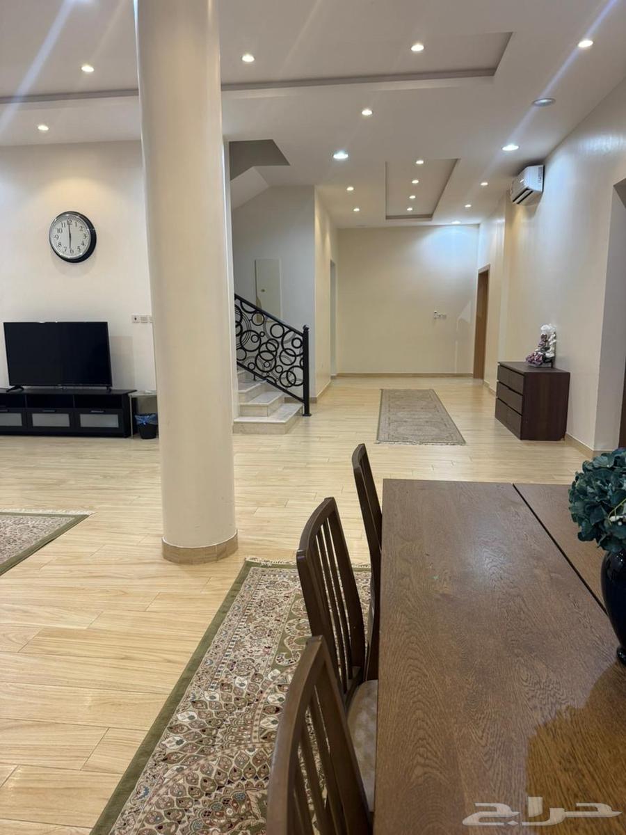 فيلا 6 غرف في النرجس 5