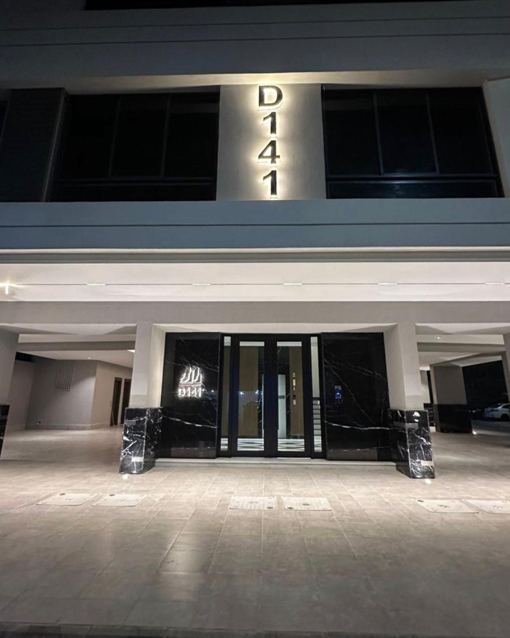 شقة 4 غرف في الرويس 3