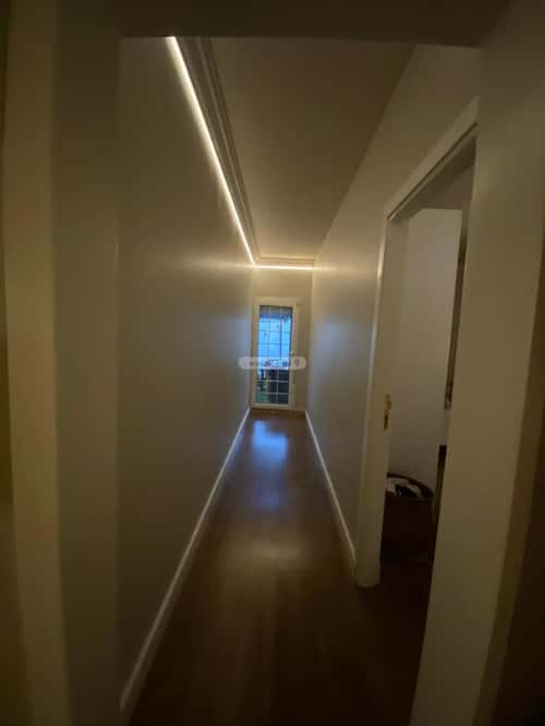 شقة 4 غرف في الملقا 3