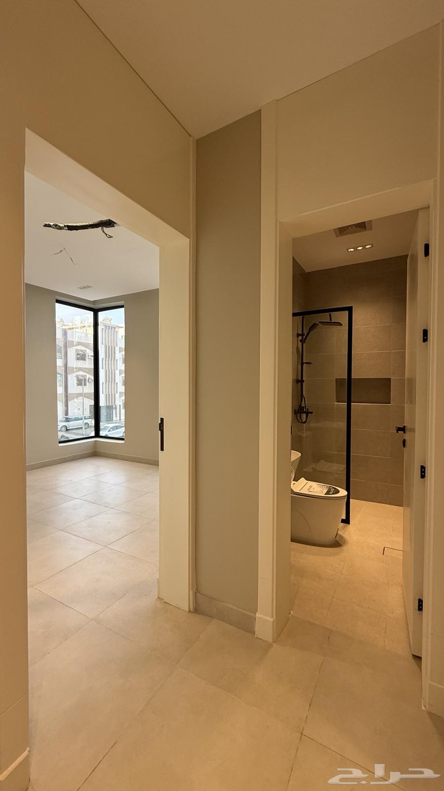 4 bedroom apartment in Al Salamah 7