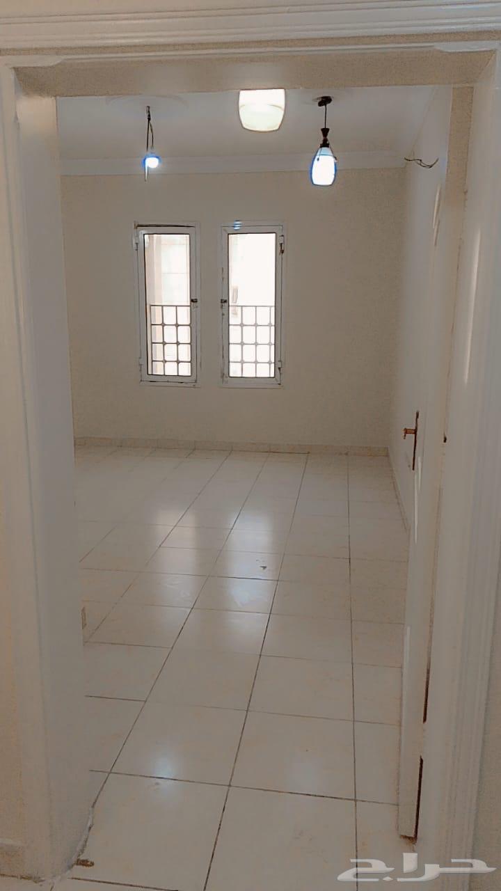 شقة 3 غرف في الربوة 7