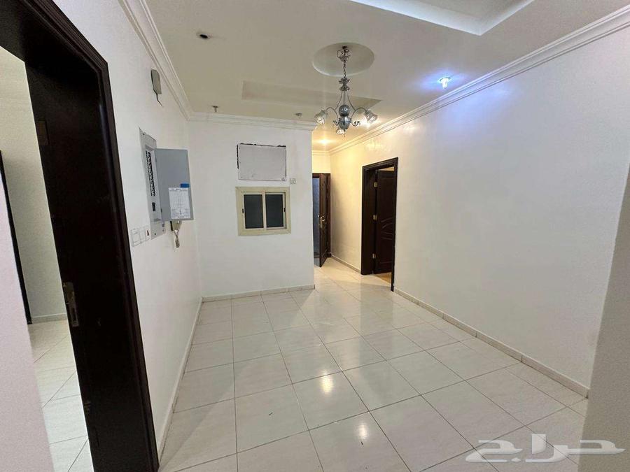شقة 4 غرف في المروة 11