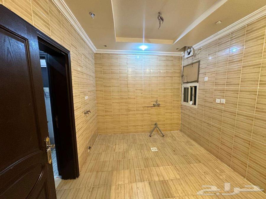 شقة 4 غرف في المروة 3