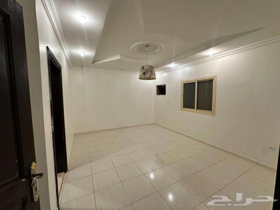 شقة 4 غرف في المروة 6