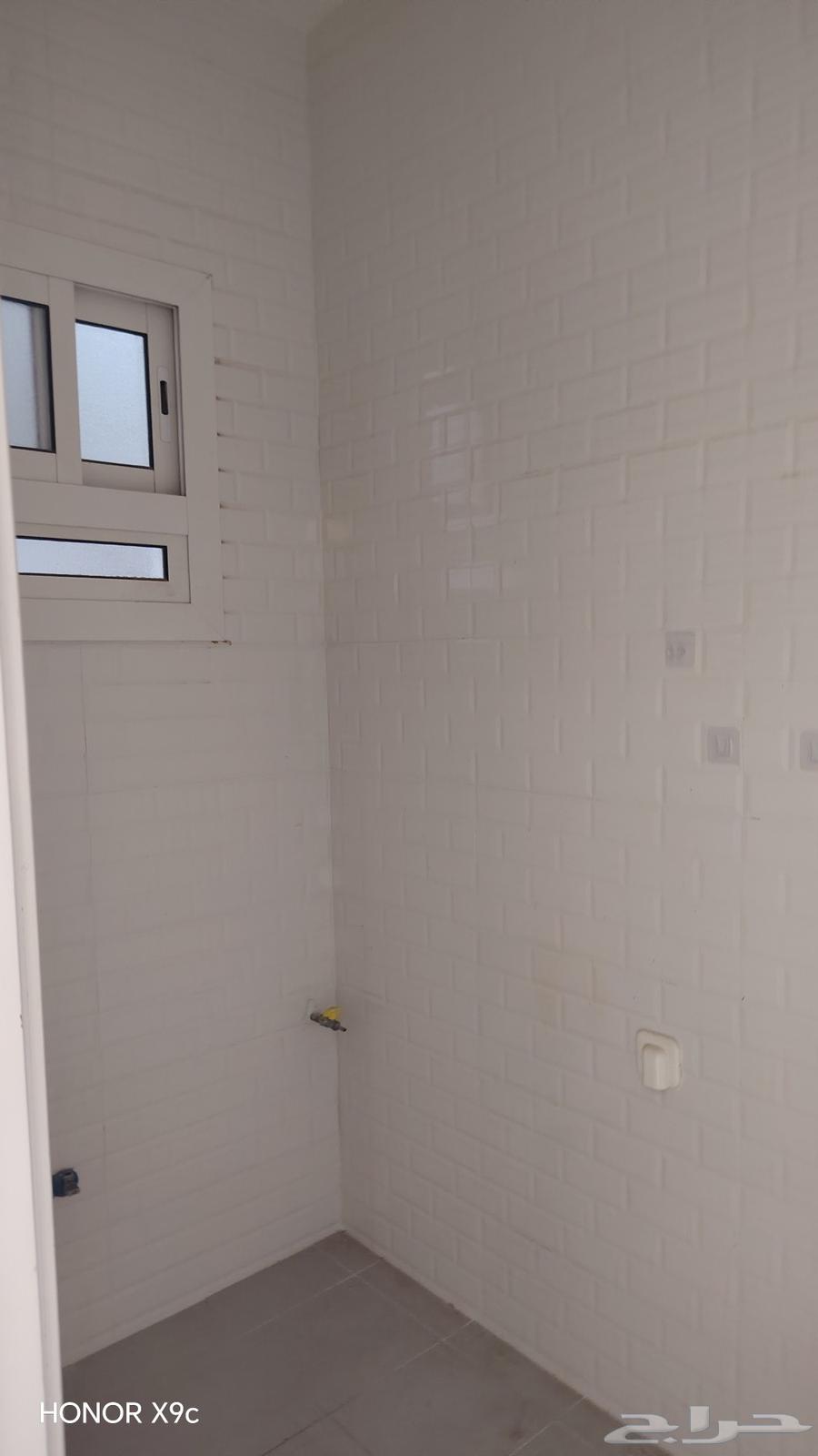 شقة 6 غرف في الحمدانية 8