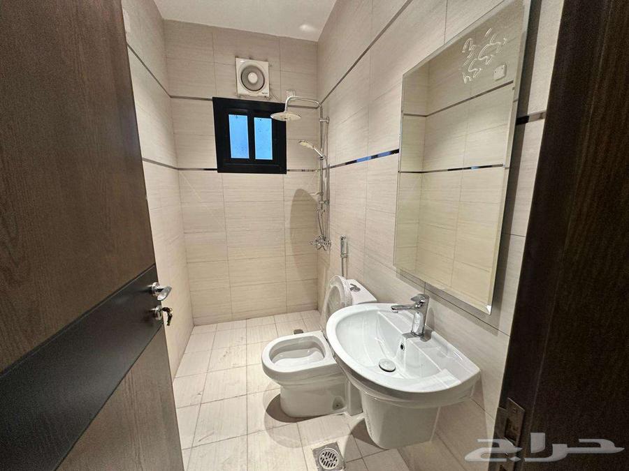 شقة 4 غرف في المروة 3