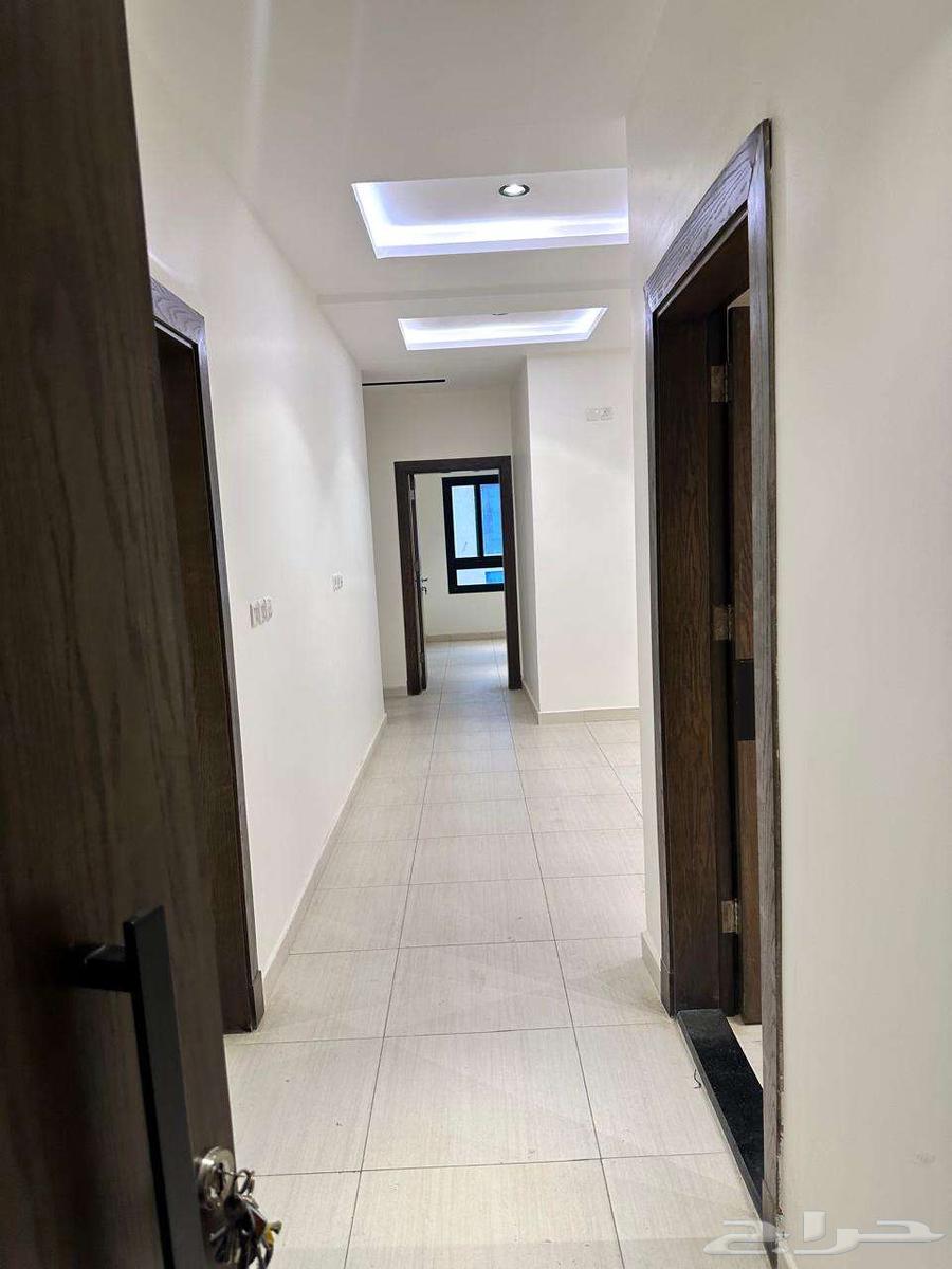 شقة 4 غرف في المروة 5