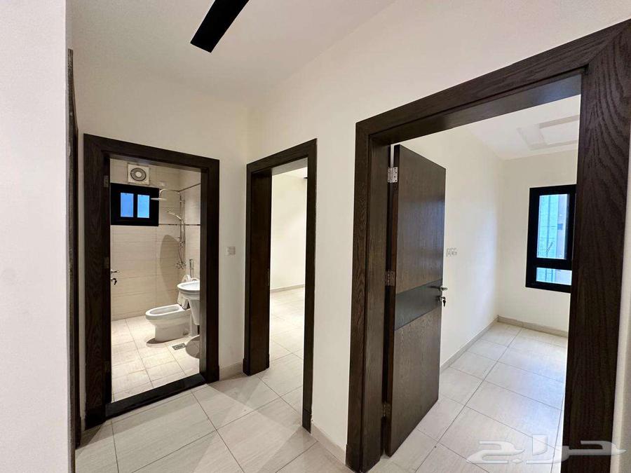 شقة 4 غرف في المروة 7