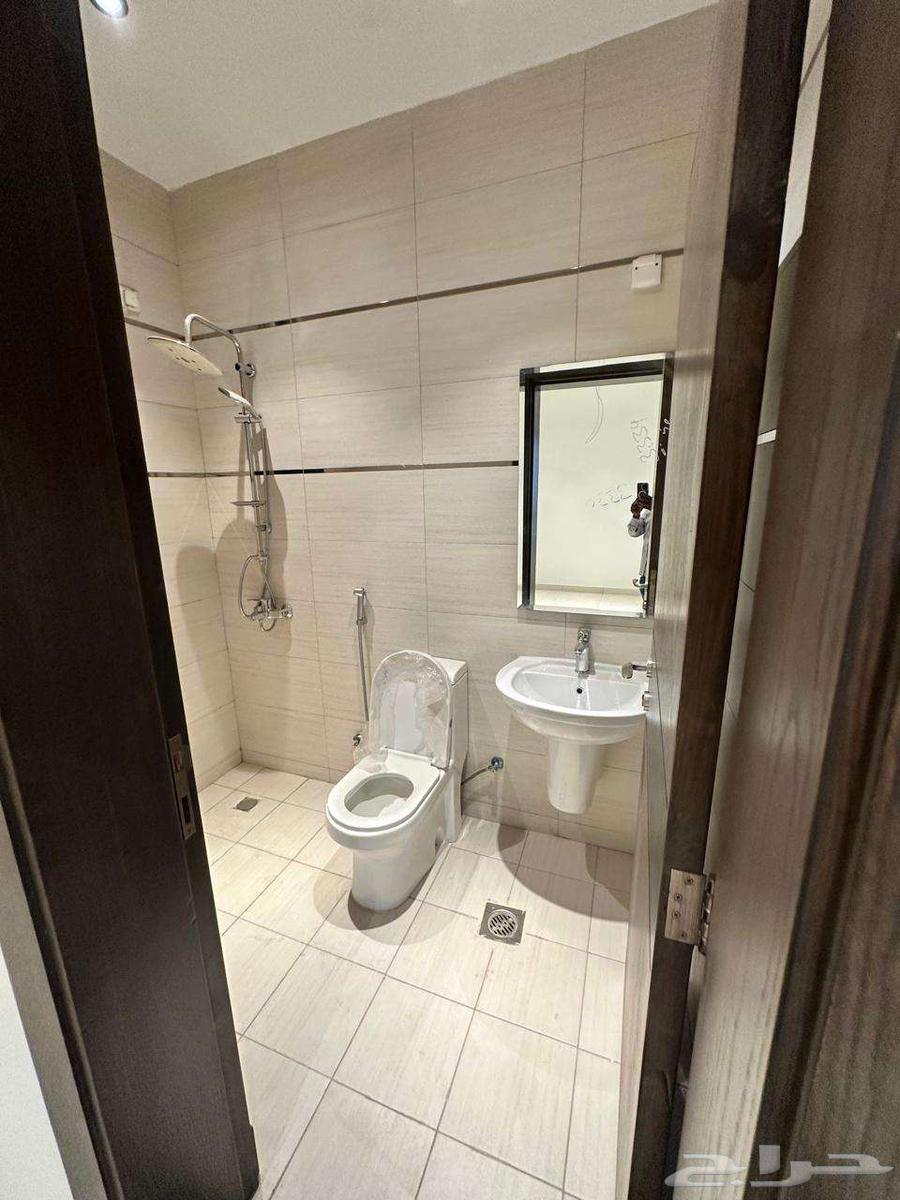 شقة 4 غرف في المروة 10