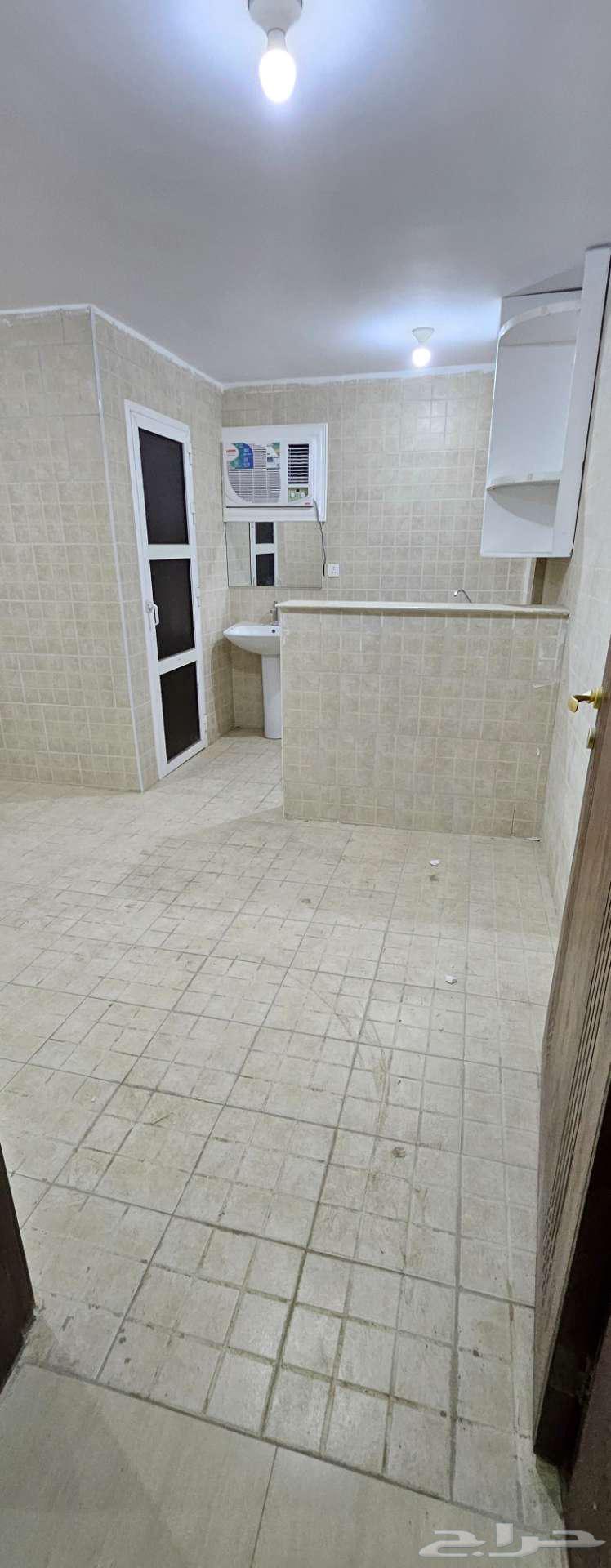 13 bedroom apartment in Jeddah 4