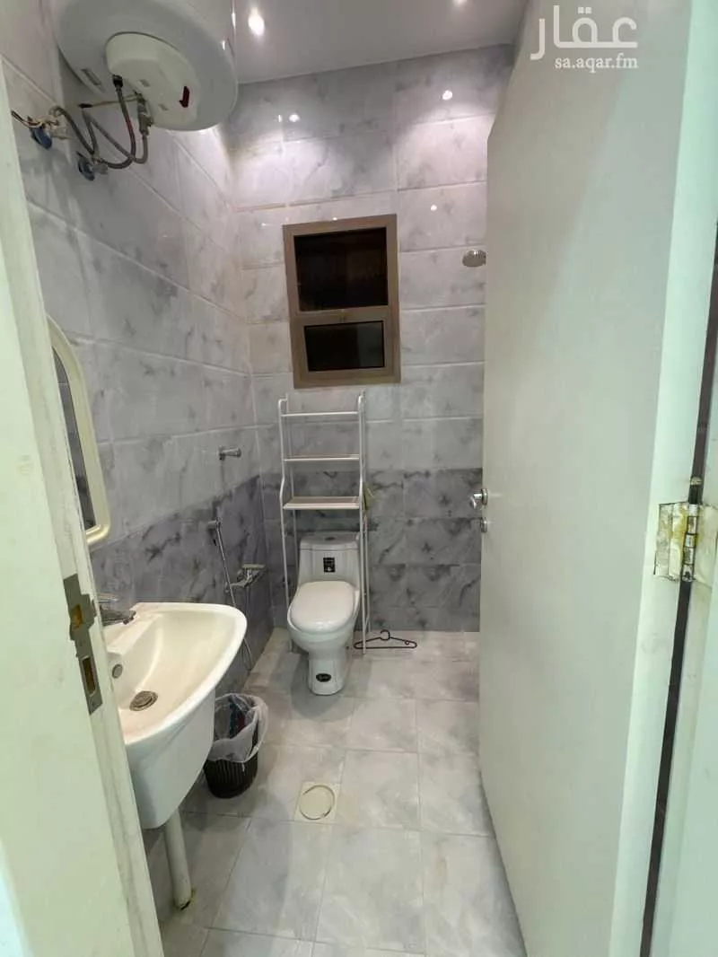 شقة 3 غرف في الملقا 6