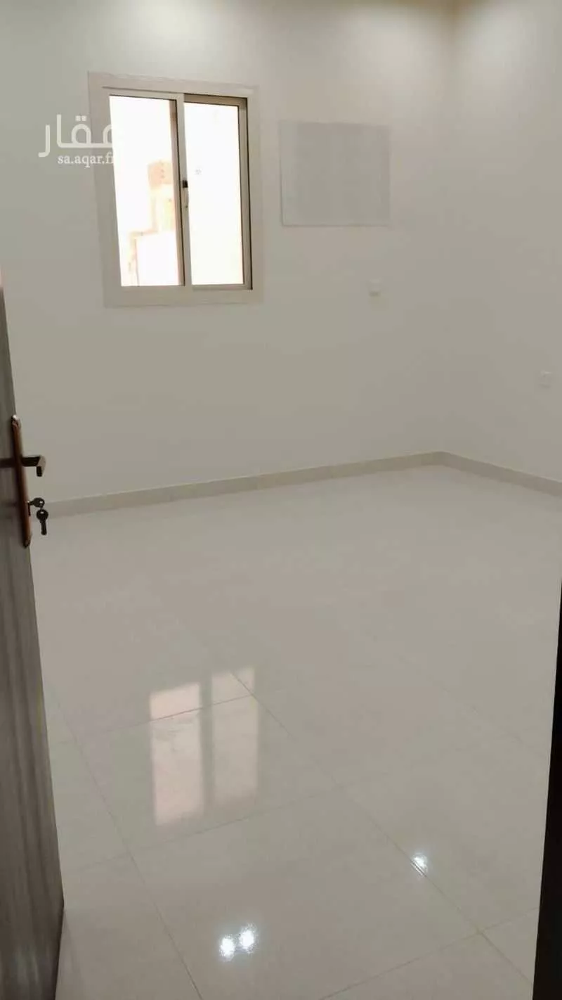 شقة 4 غرف في الفروسية 5