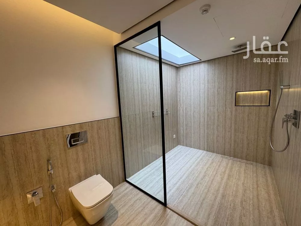 فيلا 3 غرف في العارض 12