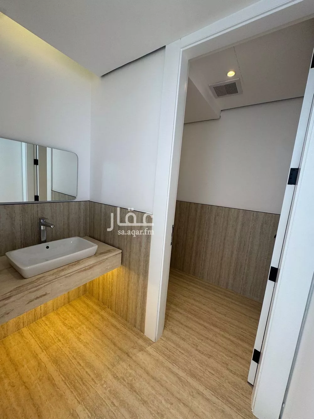 فيلا 3 غرف في العارض 18