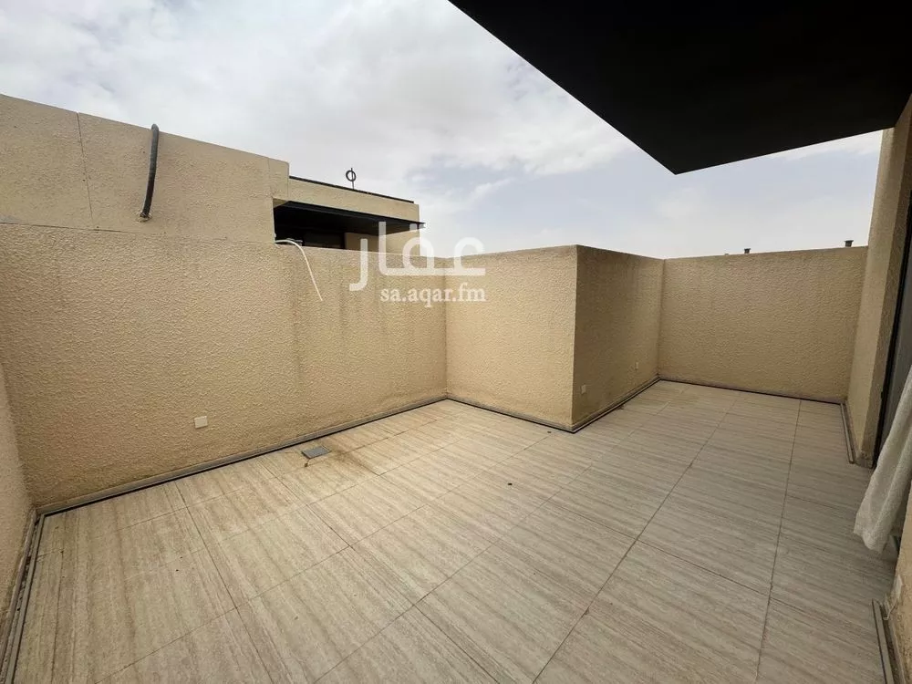 فيلا 3 غرف في العارض 19