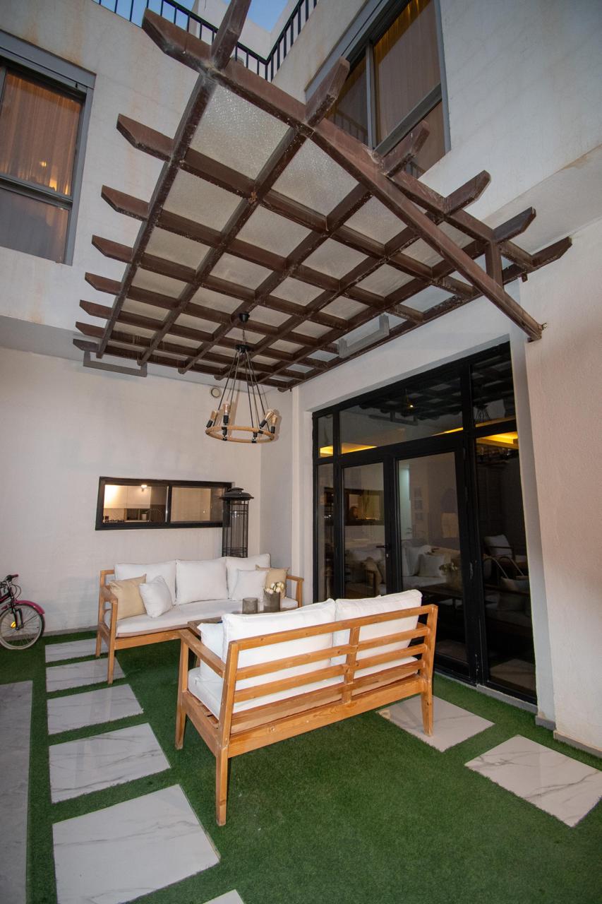 فيلا 4 غرف في الياسمين 12