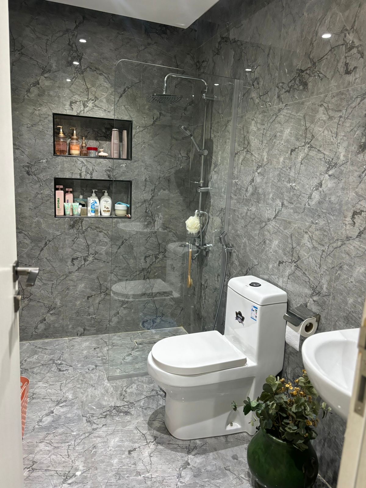 فيلا  في النرجس 15