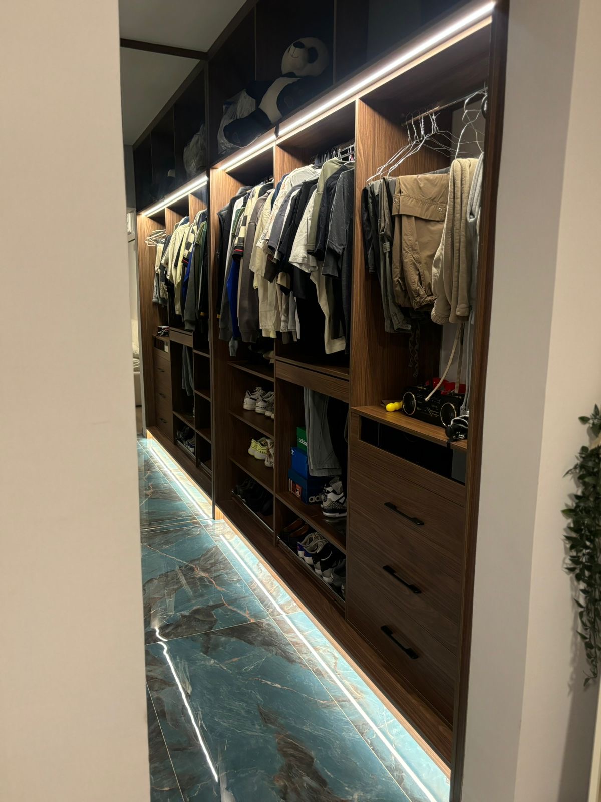 فيلا  في النرجس 16