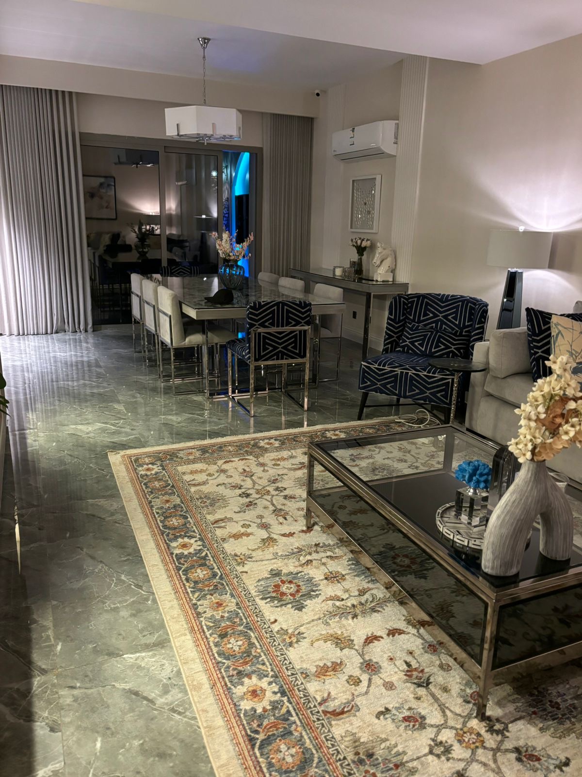 فيلا  في النرجس 35