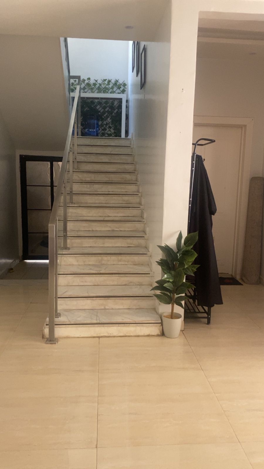 فيلا  في العزيزية 14