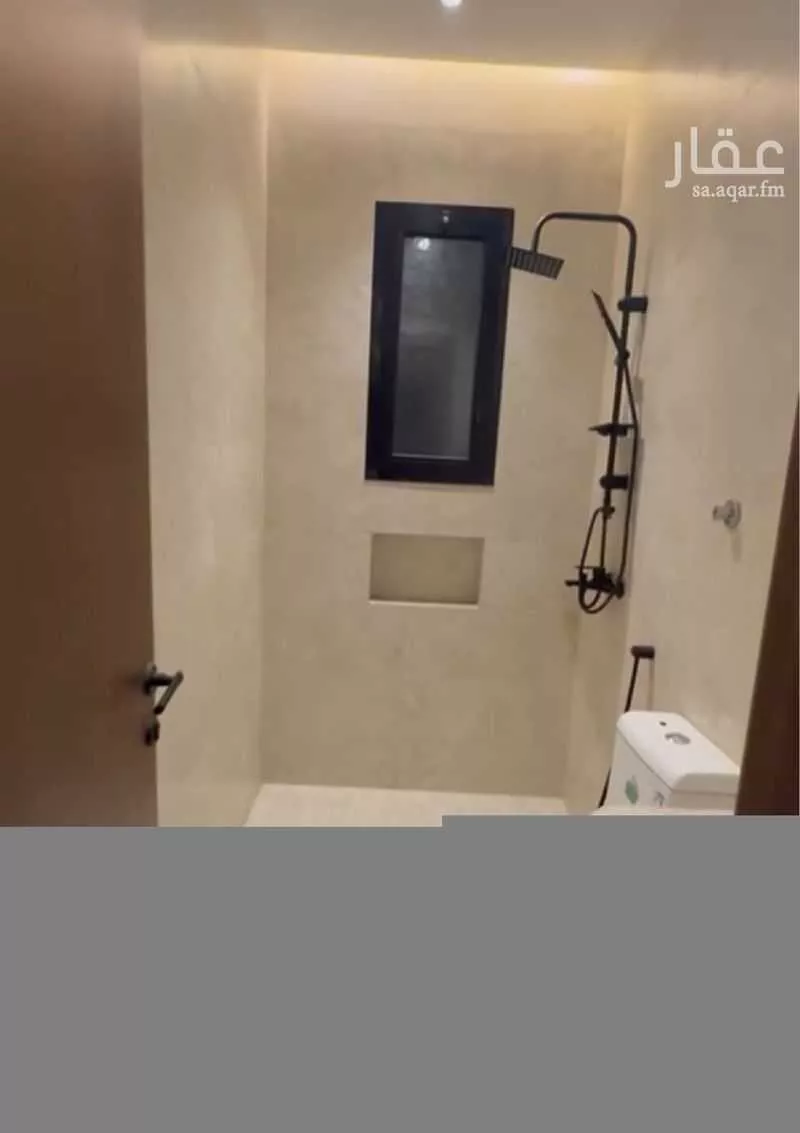 شقة 4 غرف في النزهة 6