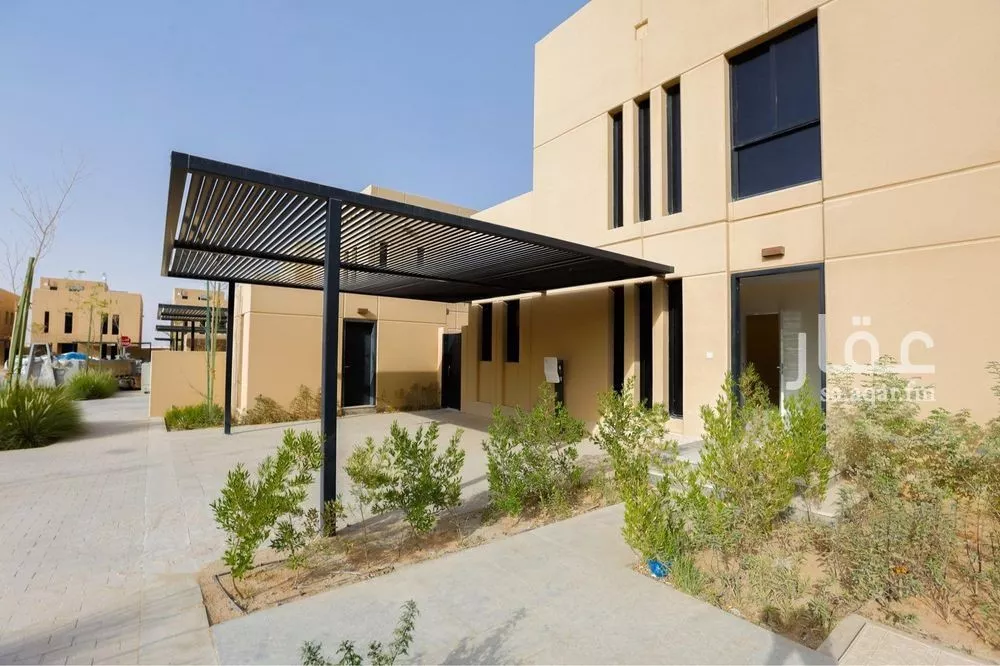 فيلا 5 غرف في المونسية 2